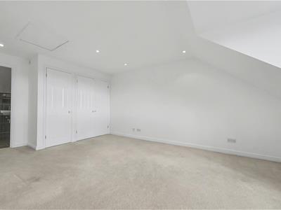 Property image 9 of home to let in The Lawns, Shenley Radlett